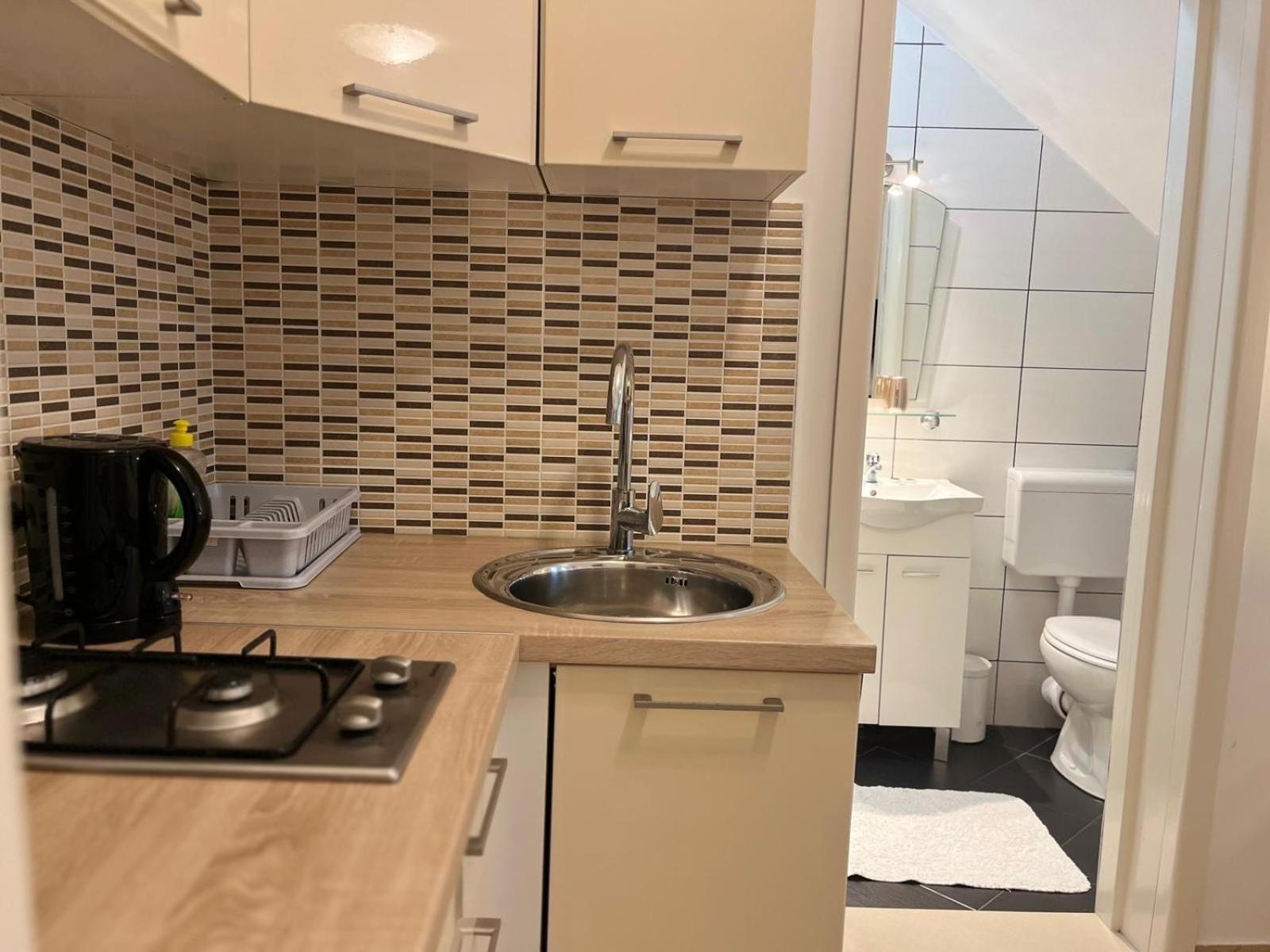 Apartments Versus مْليني المظهر الخارجي الصورة